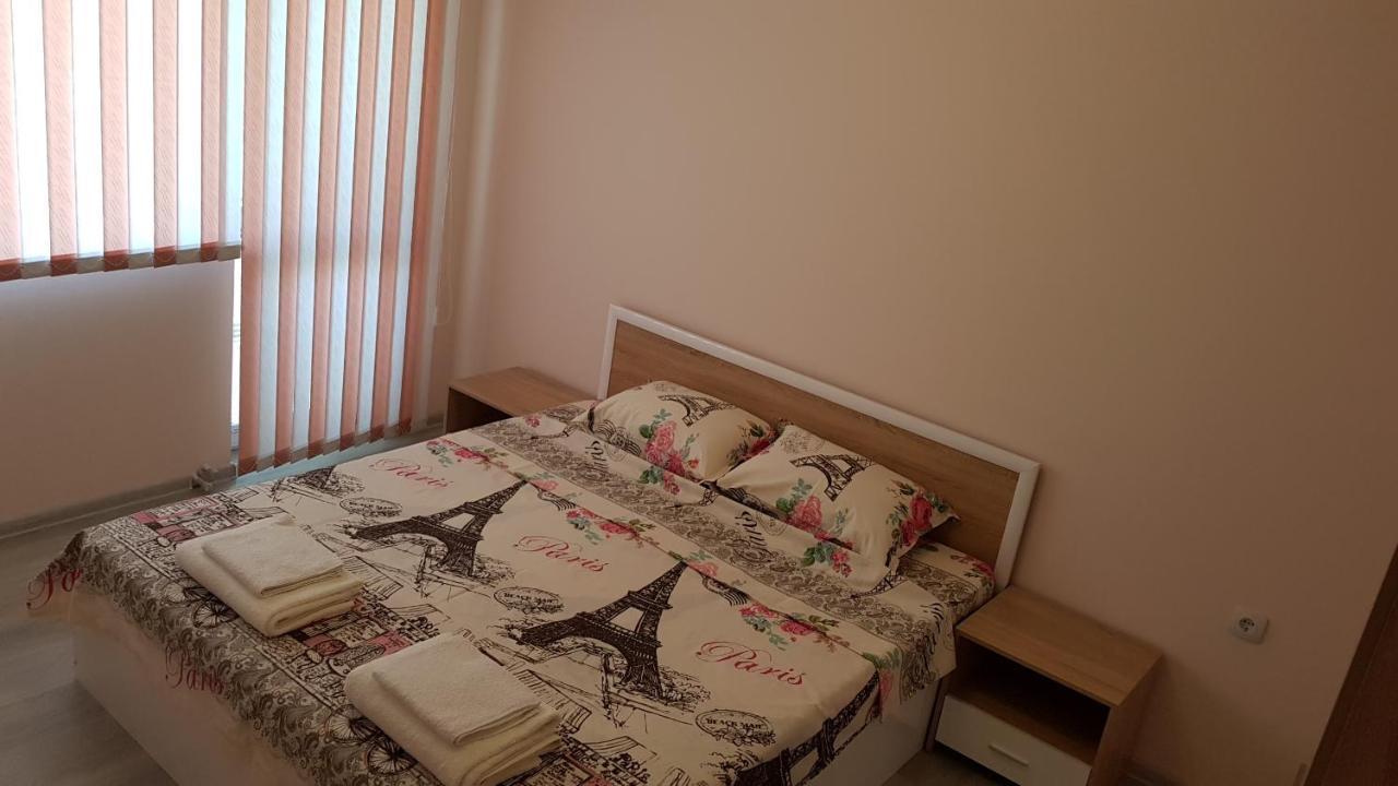 Д И В 2 - D & V 2 Apartment ساندانسكي المظهر الخارجي الصورة