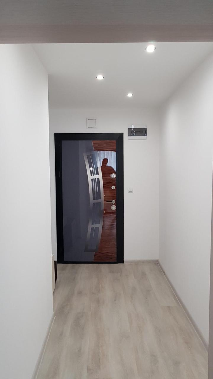 Д И В 2 - D & V 2 Apartment ساندانسكي المظهر الخارجي الصورة