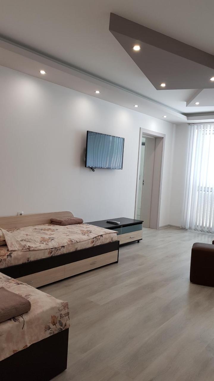 Д И В 2 - D & V 2 Apartment ساندانسكي المظهر الخارجي الصورة